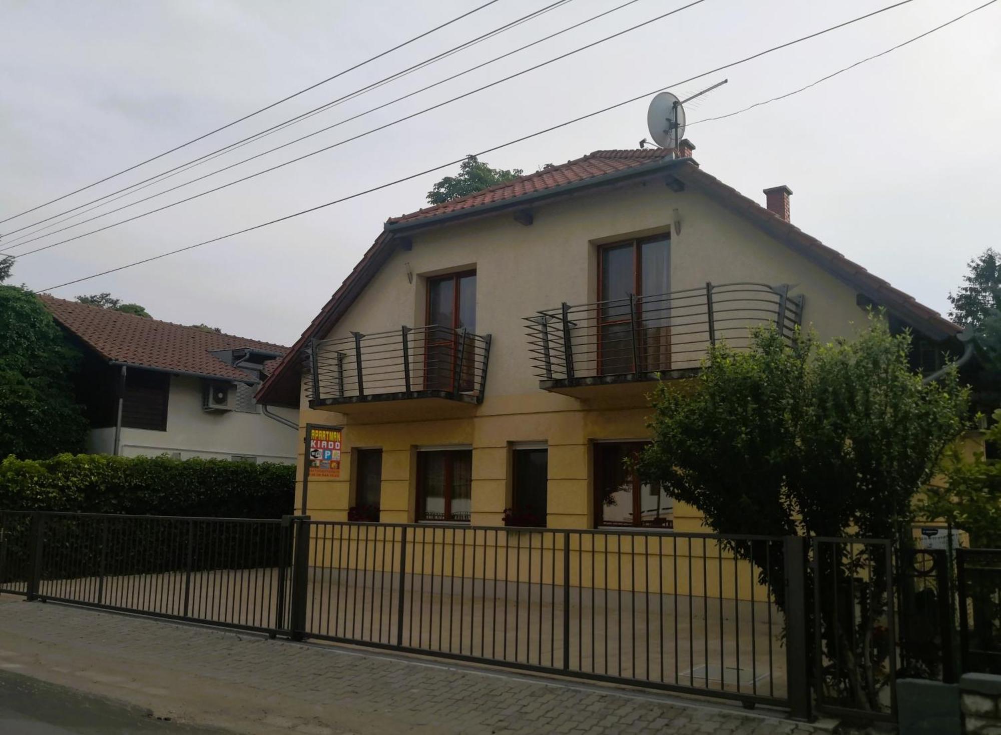 Apartament Frank Apartmanhaz Balatonboglár Zewnętrze zdjęcie